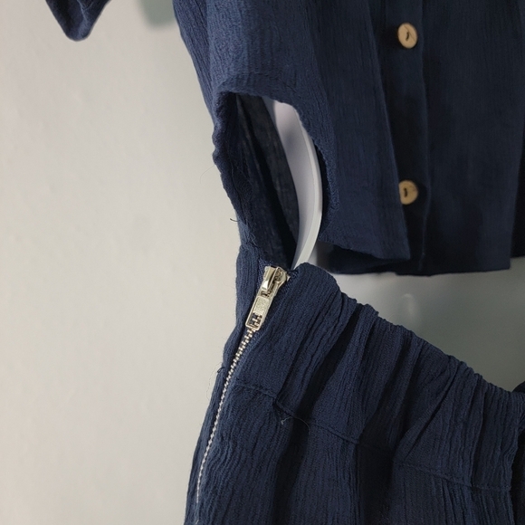 MOD REF Womens Navy Jumpsuit Sz M Wide Leg Short Sleeve Back Button Side Zip - Picture 7 of 11